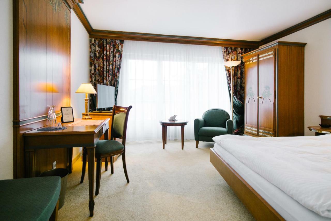 Landhaus Keller - Hotel & Restaurant Malterdingen Buitenkant foto